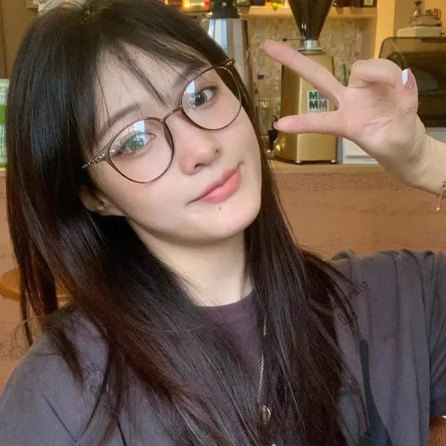 Photochromic + Anti Blue Light Glasses (GU7)