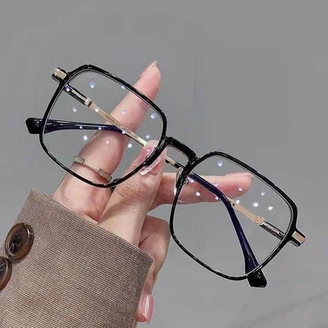 Grade Glasses (G8)